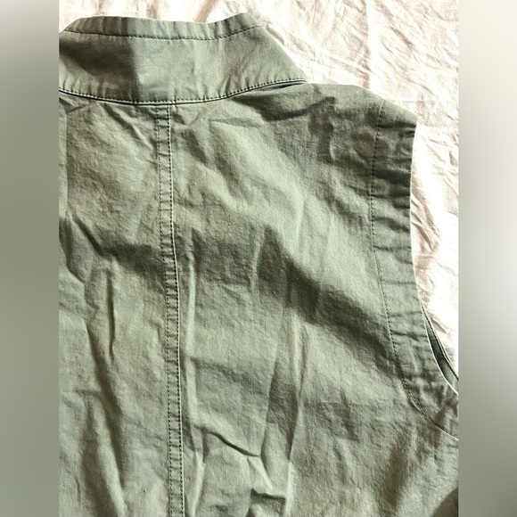 Christopher & Banks Women's Green Cotton Utility Zip-Up Cinch Vest Size Medium - Picture 15 of 15